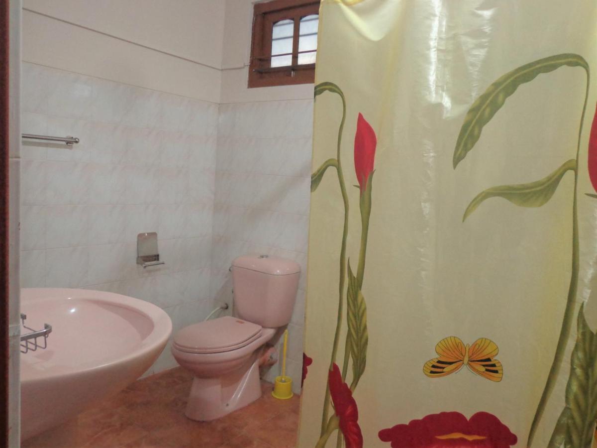 Nisha Homestay Inn Peradeniya Eksteriør bilde