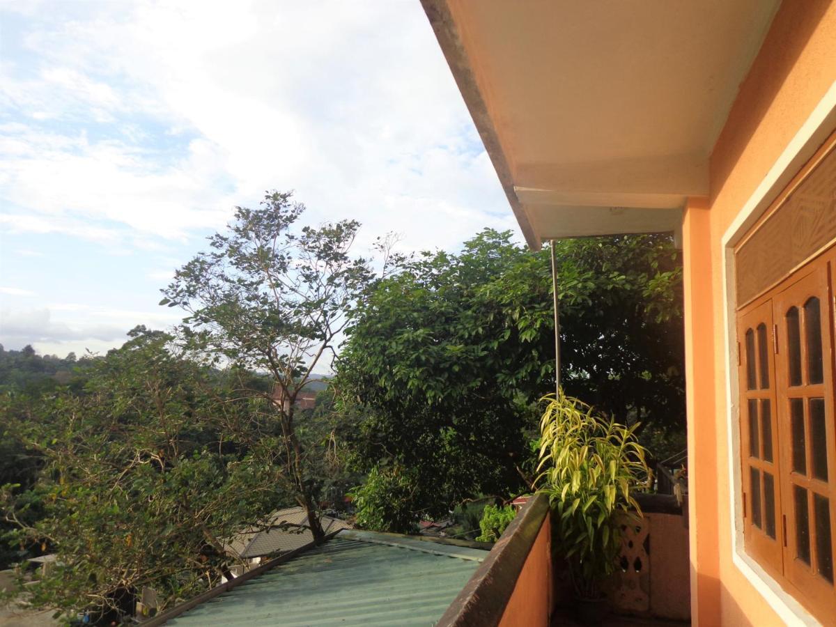 Nisha Homestay Inn Peradeniya Eksteriør bilde
