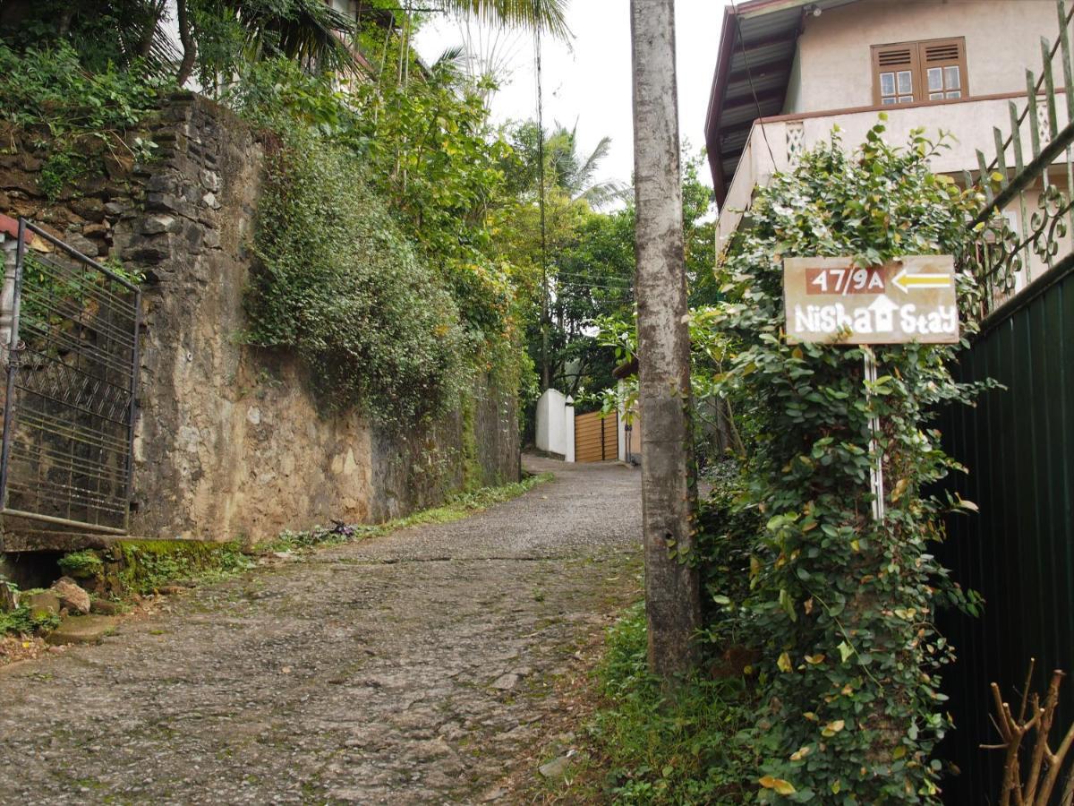 Nisha Homestay Inn Peradeniya Eksteriør bilde